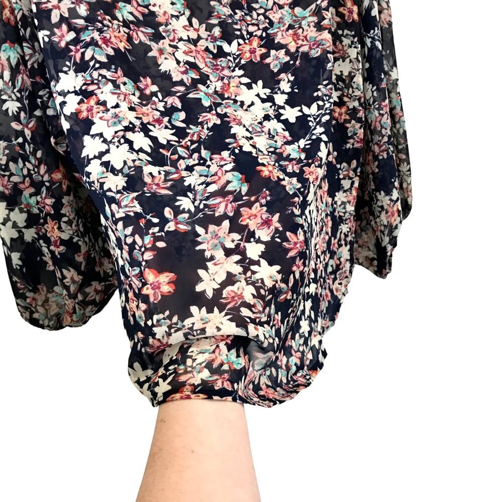 Carla Mink Made in Portland, OR Floral Semi Sheer Split Sleeve Women's Blouse. - Picture 3 of 8